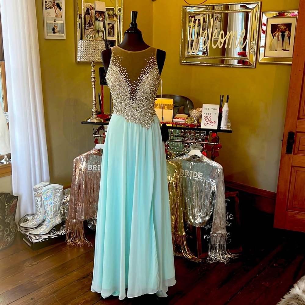 Terani Couture Prim dress mint size 6